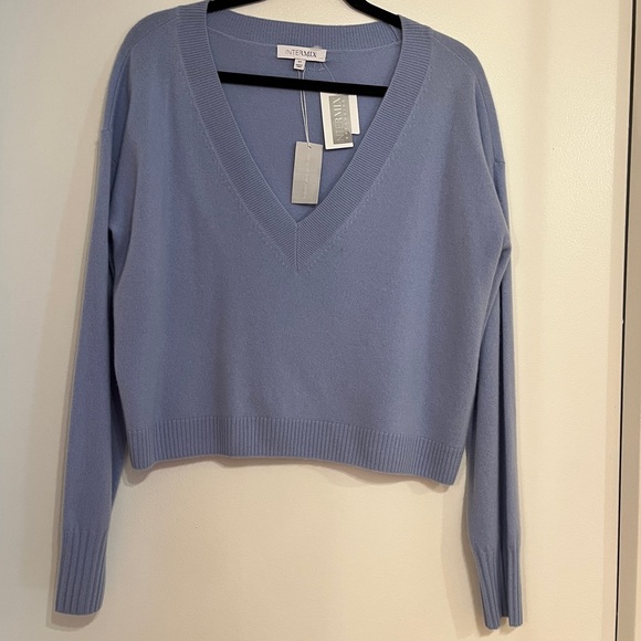 INTERMIX Sweaters - NWT! Periwinkle blue Intermix cashmere sweater
